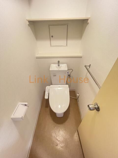 新交通ゆりかもめ 豊洲駅 徒歩10分 14階建 築46年のトイレ写真