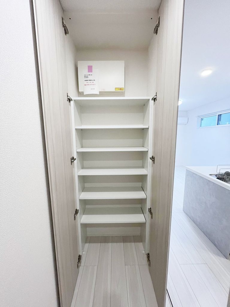 トリシア博多麦野 壱番館の内装写真