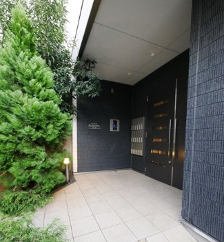 ＪＲ総武線 四ツ谷駅 徒歩7分 3階建 築12年の外観写真