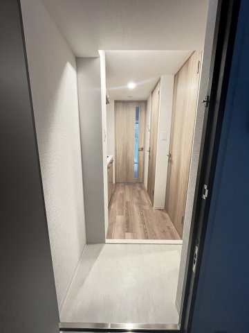 玄関　収納もある玄関です