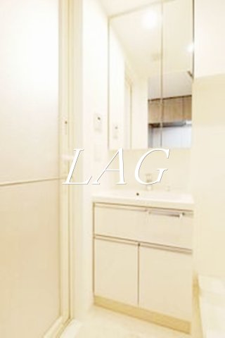 洗面設備　独立洗面台です。