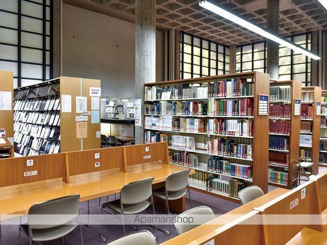 図書館　武蔵野大学大学図書館（図書館）まで718m