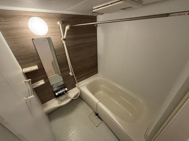 相鉄本線 鶴ケ峰駅 徒歩8分 2階建 築13年の風呂写真