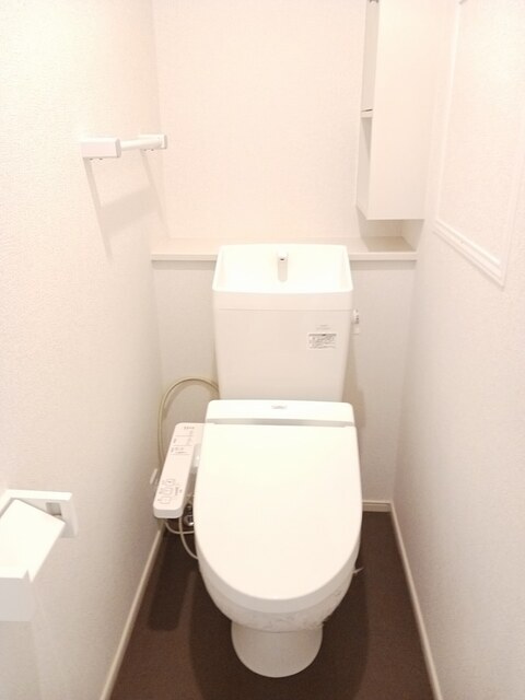 フランベルのトイレ写真
