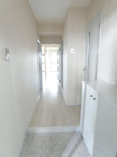 玄関　★お部屋探しは株式会社タウンハウジング東京まで★