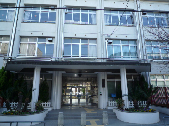小学校　大阪市立菅原小学校（小学校）まで690m
