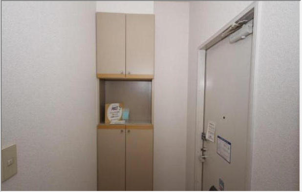 積水ハウスの賃貸住宅2LDKの玄関写真
