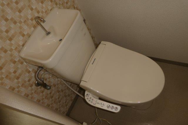 【カトル・セゾンのトイレ】