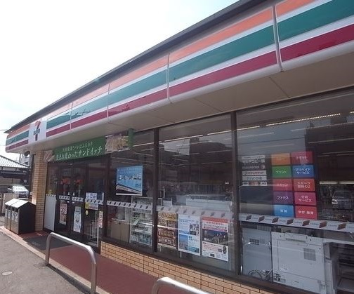 【川崎市中原区小杉陣屋町のアパートのコンビニ】