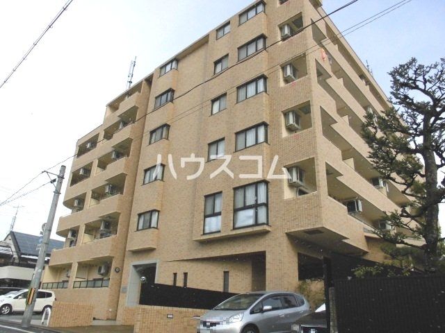 京都市中京区西ノ京馬代町のマンションの建物外観