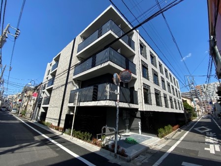 【グローリオシェルト池袋本町の建物外観】