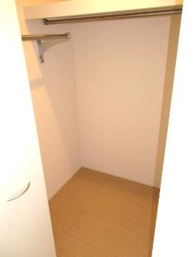 　収納　ウォ―クインクローゼット