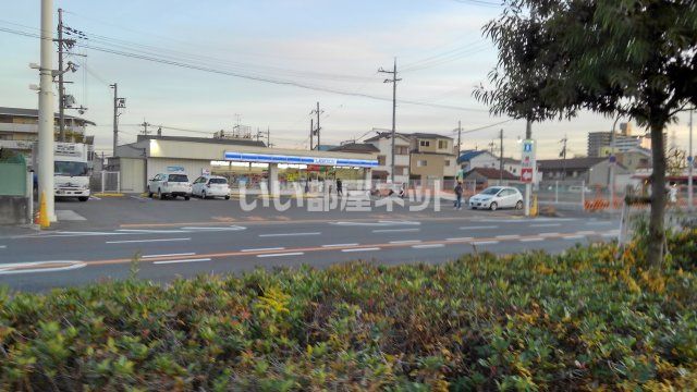 コンビニ　ローソン 牧野下島町店（コンビニ）まで638m