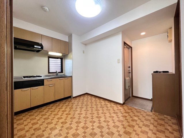 居室・リビング　別号室の画像です。ご参考下さい