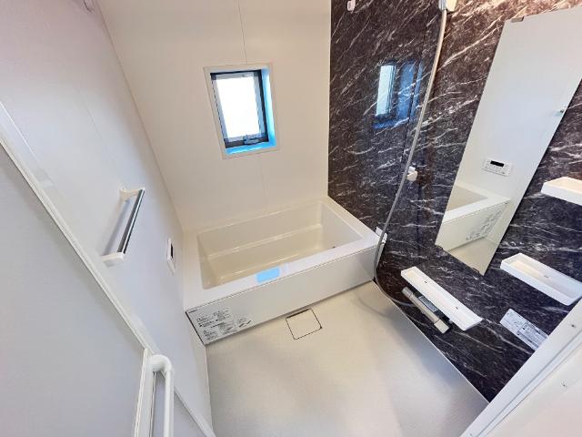 バス・シャワールーム　バス（イメージ）