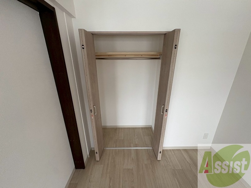 収納　洋室にはクローゼットがあるのですっきり片付きそうです。