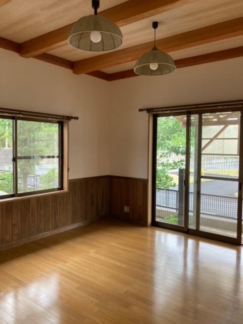 石井借家の居間写真