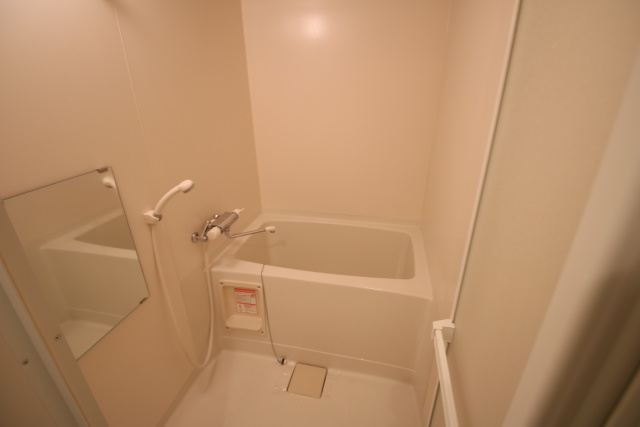 バス・シャワールーム　※別室の参考写真の為、現況優先です。