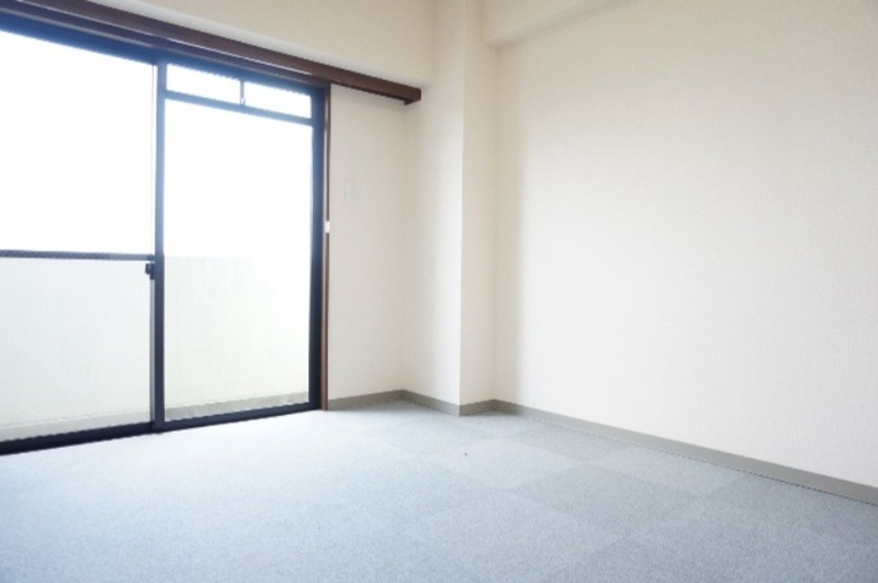 居室・リビング　図面と現状に相違がある場合には現状を優先