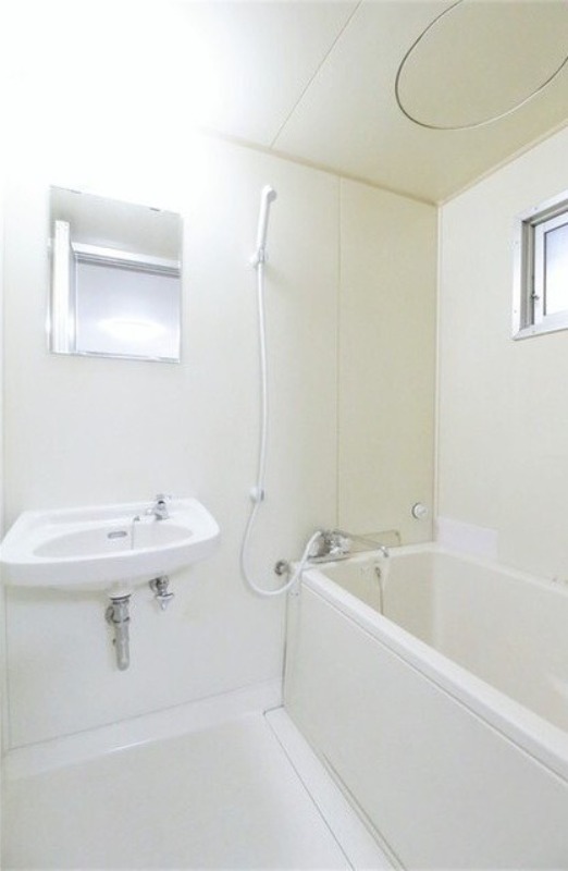 バス・シャワールーム　図面と現状に相違がある場合には現状を優先