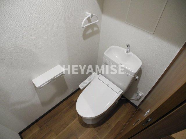 トイレ　※室内画像は別号室のもの