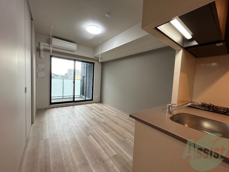 居室・リビング　こちらはリビングになります。広々としていますね。