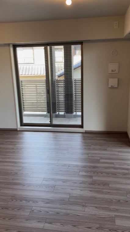 居室・リビング　こちらのリビングで趣味の時間をお楽しみください