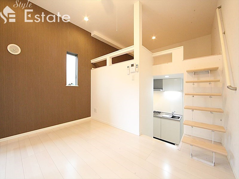 居室・リビング　内装