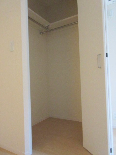 収納　ウォークインクローゼット