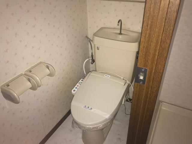 トイレ　シャワー付トイレ