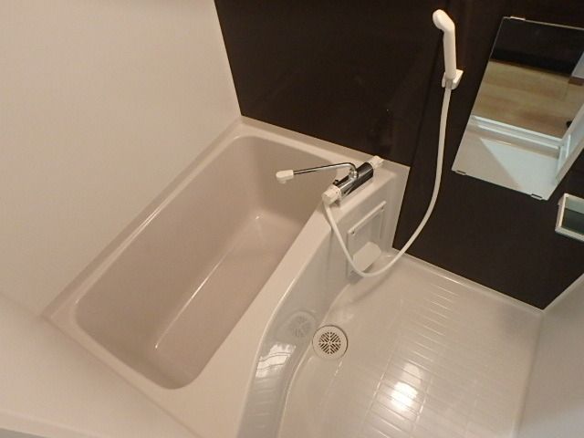 バス・シャワールーム　弊社は都内全域の物件をご紹介可能です！