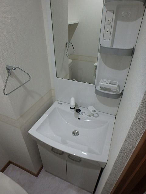 洗面設備　弊社は都内全域の物件をご紹介可能です！