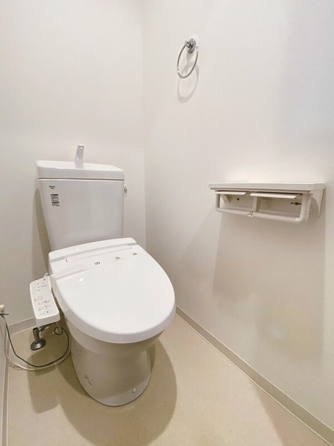 トイレ　シャワートイレ