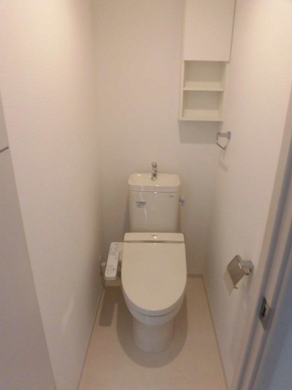 トイレ　同型の写真となりますので、実際の状況とはことなる場合がござい