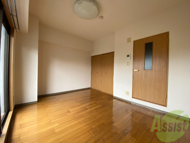 居室・リビング　広々としたリビングで快適にお過ごし出来ます。