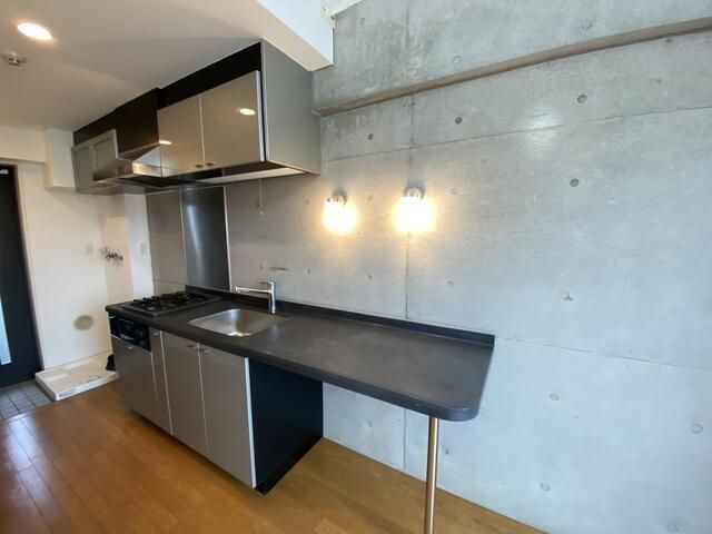 キッチン　※全て別号室のお写真。内装等参考にしてください。