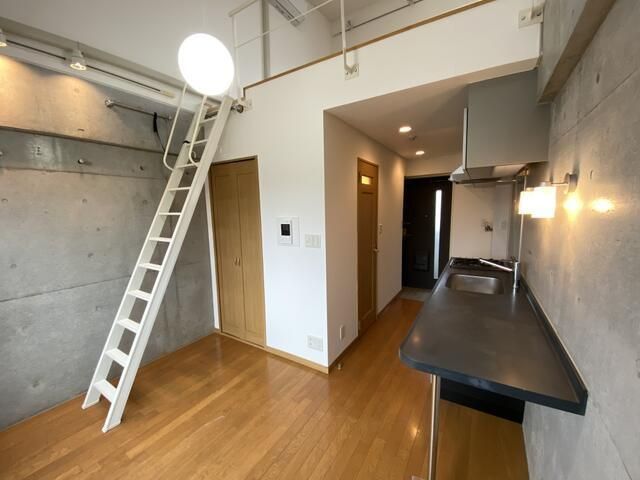 居室・リビング　※全て別号室のお写真。内装等参考にしてください。