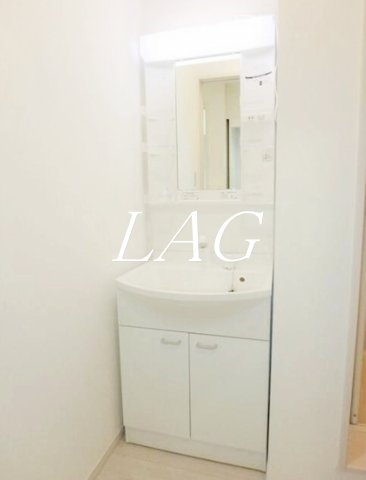 洗面設備　独立洗面台です。