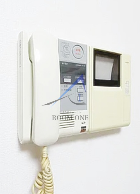 セキュリティ　モニター付きインターホンです。