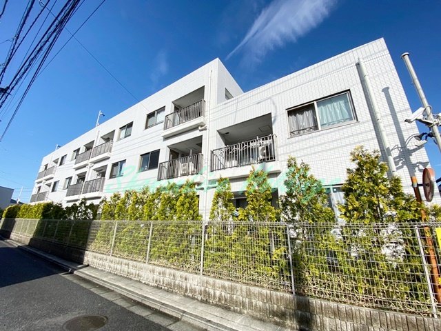 建物外観　鉄筋コンクリートマンションで防音面も安心♪