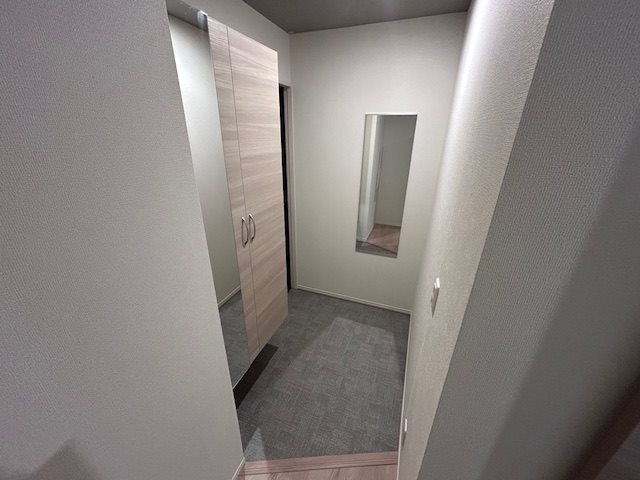 玄関　※同間取り写真。室内カラーが階数により違います。