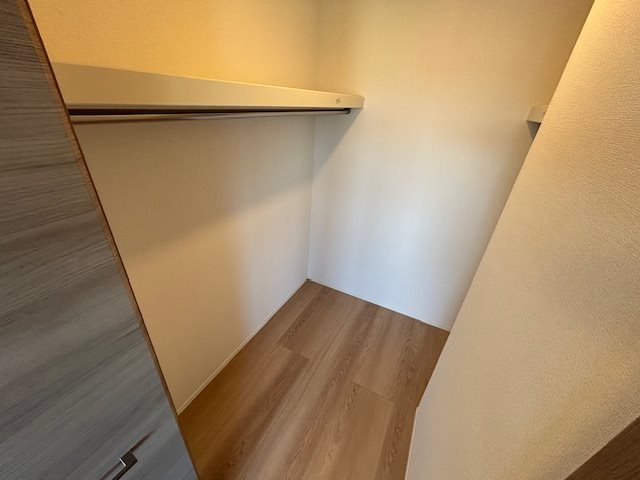 収納　※同間取り写真。室内カラーが階数により違います。
