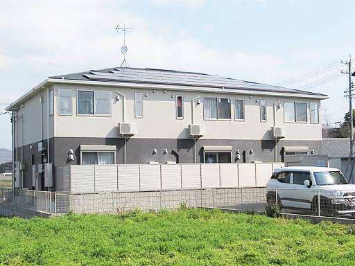 建物外観　南向きの２階建てアパート