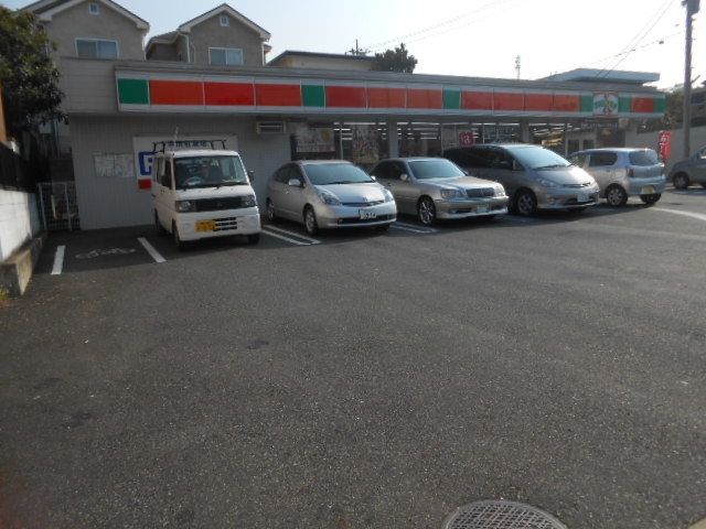 コンビニ　サンクス港南台インター店（コンビニ）まで822m