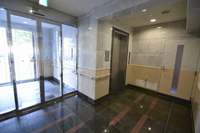 その他共有部分　キレイなエレベーターホール
