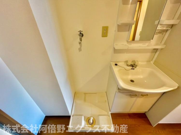 その他　内装は別部屋の参考写真です。