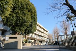中学校　横浜市立保土ケ谷中学校（中学校）まで954m