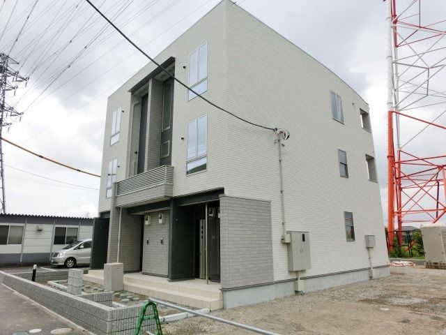 その他　静かな住宅街ですよ。