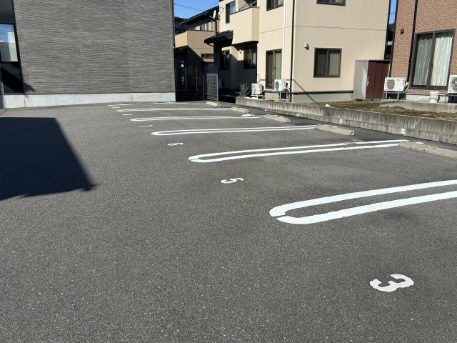 駐車場　駐車場があります