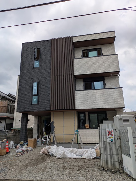 建物外観　建築中